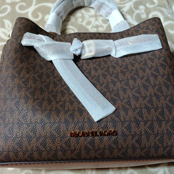 Michael Kors satchel. - Picture 11 of 13